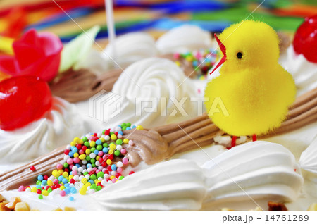 mona de pascua, an ornamented cake eaten in Spain on Easter Mond 14761289