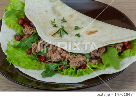 Burrito Burrito 14761847