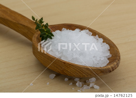 Sea salt crystal Sea salt crystal 14762125