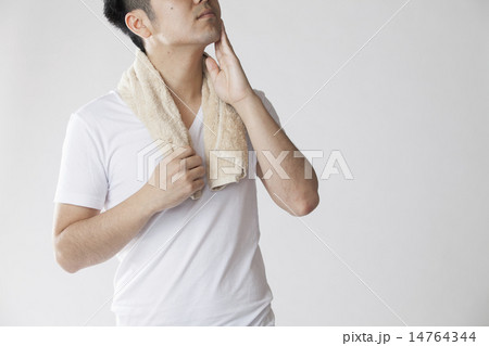 男性　ビューティー　メンズ　タオル　若い　爽やか 14764344