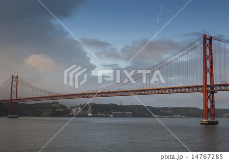 LISBON/PORTUGAL  The Tagus River Bridge at Dawn 14767285