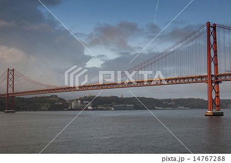 LISBON/PORTUGAL The Tagus River Bridge at Dawn LISBON/PORTUGAL The Tagus River Bridge at Dawn 14767288