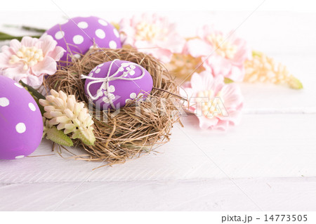 Easter eggs in the nest 14773505
