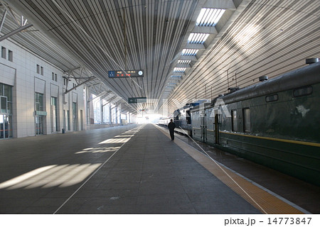 丹東駅構内 14773847