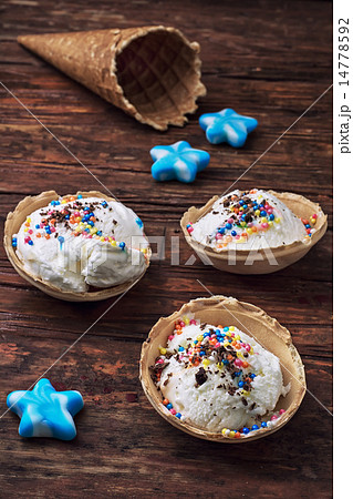 ice cream decorated with sweet powder in the wafer 14778592