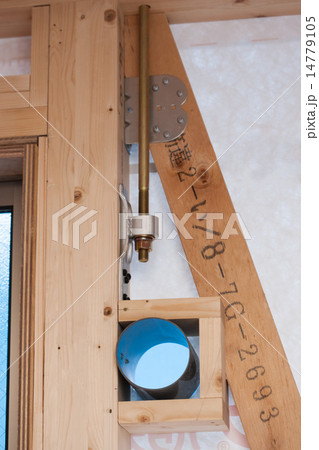 建設中の木造住宅　補強金具 14779105