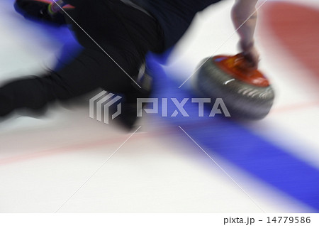 カーリングのストーン 14779586