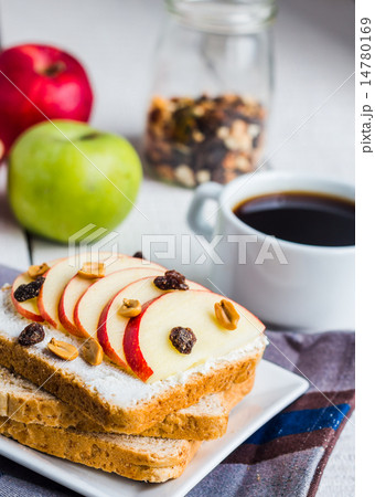bran toast with cheese, apple bran toast with cheese, apple 14780169