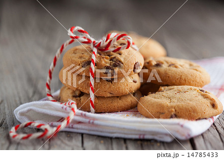 Chocolate chip cookies 14785433
