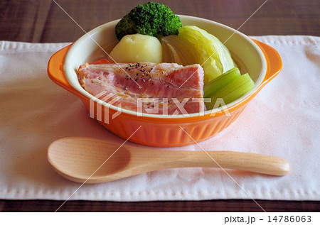 野菜とベーコンのポトフ 野菜とベーコンのポトフ 14786063