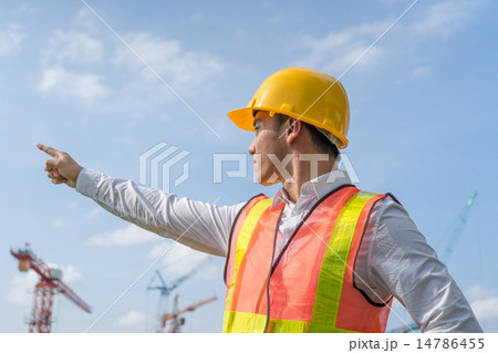 Men in Construction and Building Services Success Men in Construction and Building Services Success 14786455