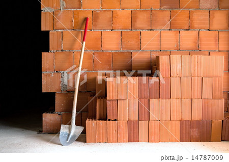 Masonry Shovel bucket and bricks Masonry Shovel bucket and bricks 14787009