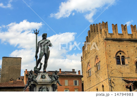 Neptune fountain in the Piazza Maggiore 14794983