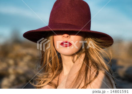 Portrait of elegant beautiful woman with red lips Portrait of elegant beautiful woman with red lips 14801591
