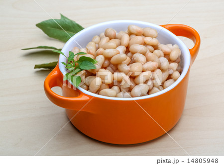 White canned beans White canned beans 14805948