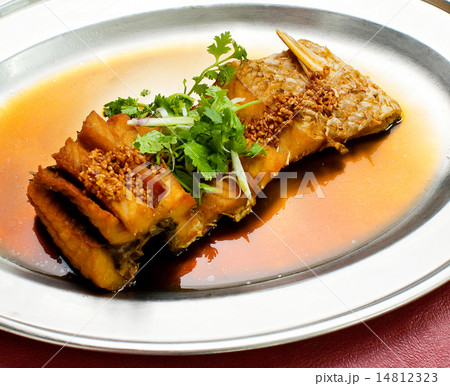 Stir-fried fish with colorful vegetables, 14812323