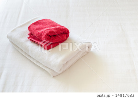 Towels on the bed Towels on the bed 14817632