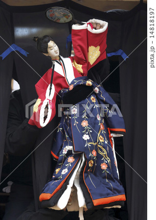 山車を舞台にした、木偶の舞 14818197