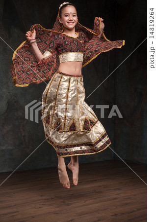 pretty girl in traditional costume 14819264