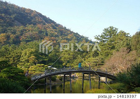 栗林公園と紫雲山 14819397