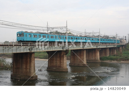 阪和線103系と大和川橋梁 14820049