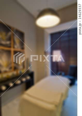 Modern beauty salon blur background 14829337