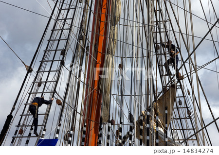 Sail ship mast 14834274