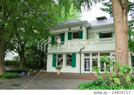 秋晴れの横浜山手洋館 14834717