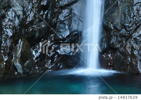 エビラ沢の滝 14837639