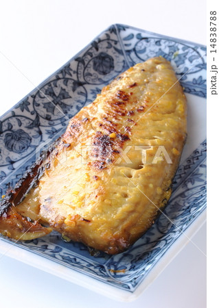 西京漬けの焼魚 14838788