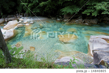 阿寺渓谷のエメラルドブルー 14840805