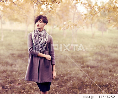 magnificent outdoors Portrait of beautifu 14846252