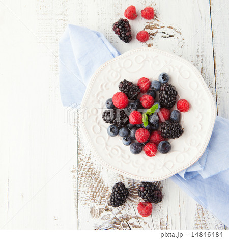 Fresh blueberries, raspberries and blackberries 14846484