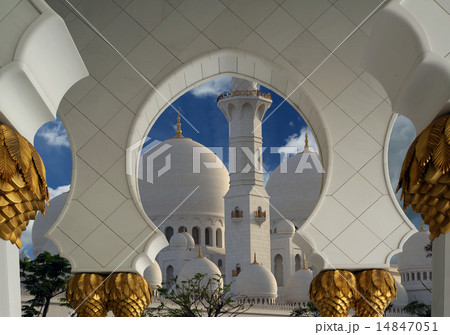 Abu Dhabi Sheikh Zayed White Mosque in UAE Abu Dhabi Sheikh Zayed White Mosque in UAE 14847051