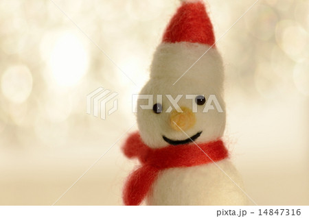 サンタ帽の雪だるま 14847316