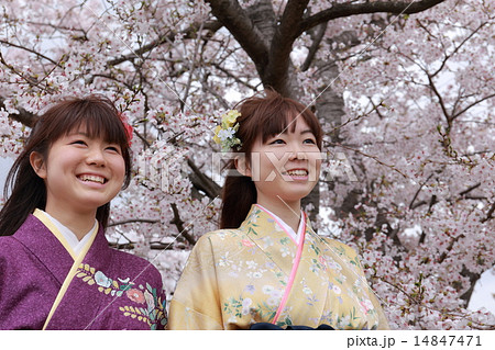 10.20代日本人女性袴姿 14847471