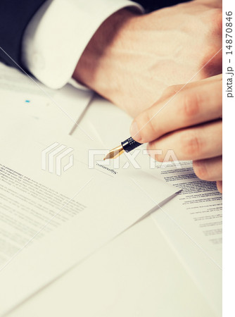 man with contract 14870846
