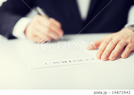 man with contract 14872942