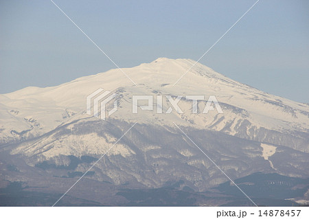 春の鳥海山 14878457