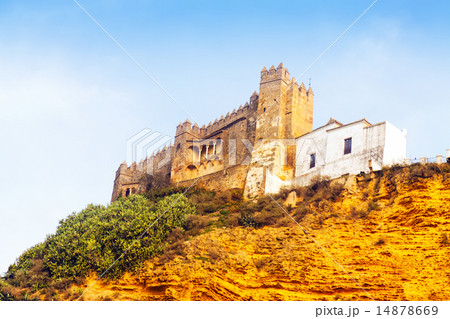15th-century castle at Arcos de la Frontera 14878669