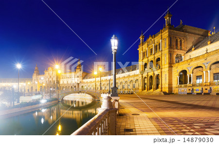 Evening view of Plaza de Espana Evening view of Plaza de Espana 14879030