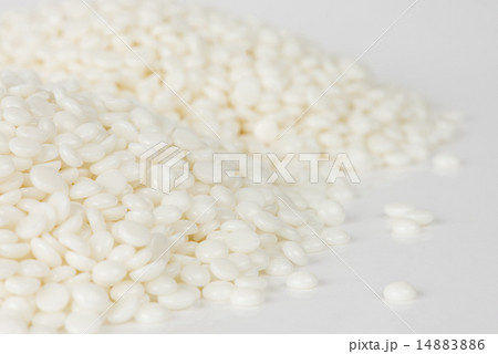 White polymer granules 14883886