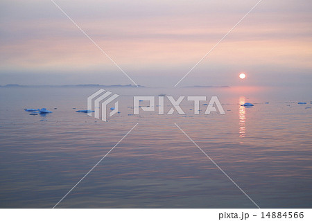 Nature and landscapes of Greenland. Unique climati Nature and landscapes of Greenland. Unique climati 14884566