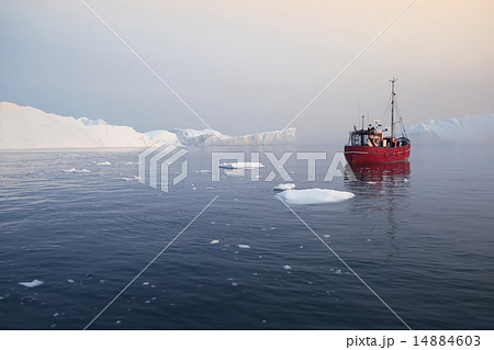 Nature and landscapes of Greenland. Unique climati Nature and landscapes of Greenland. Unique climati 14884603