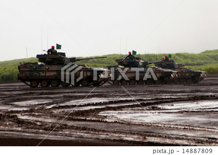 ライトタイガー　８９式装甲戦闘車　89FV　2014年 富士総合火力演習 14887809