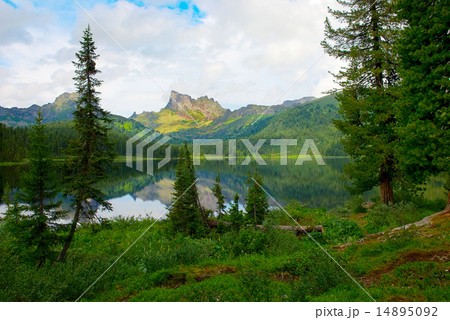 Mountain lake 14895092