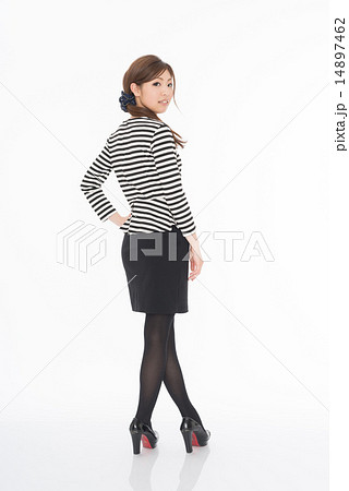 20代の若い女性 14897462