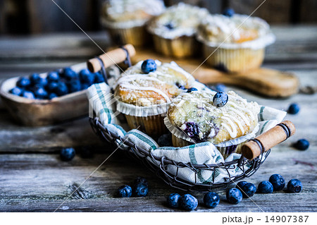 Blueberry muffins 14907387