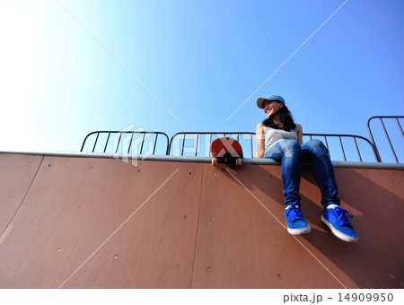 woman skateboarder woman skateboarder 14909950