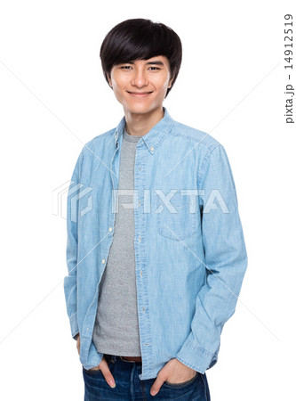 Young man portrait 14912519